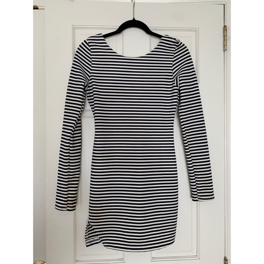 Honey punch long sleeve/backless dress